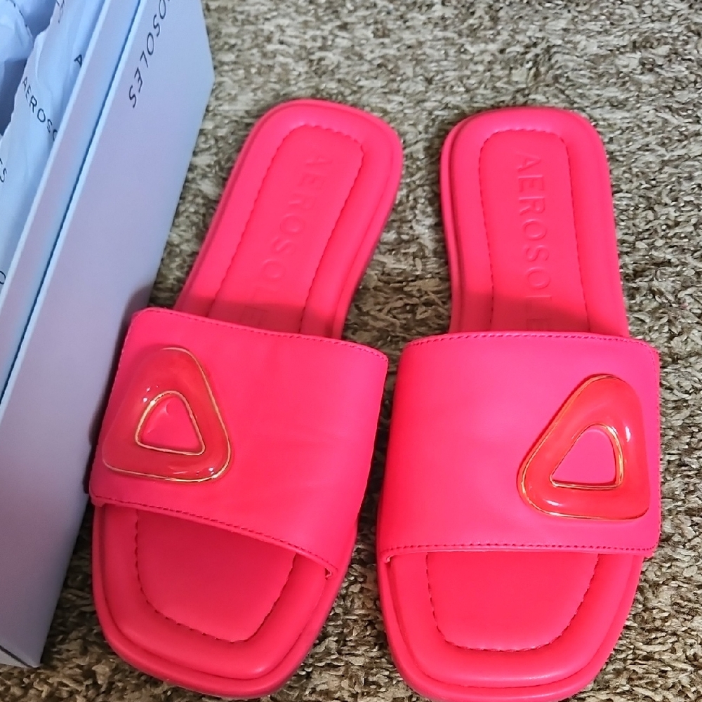 AEROSOLES Neon Pink Sandals 8.5